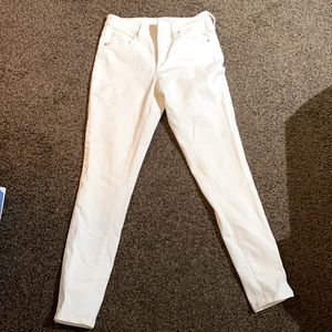 Women’s White Jeans Size 2